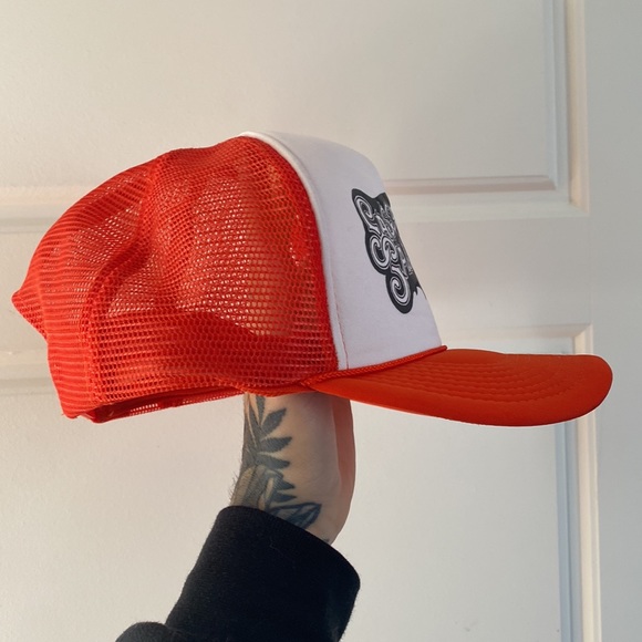 Sassy Sally’s trucker hat - Picture 2 of 5